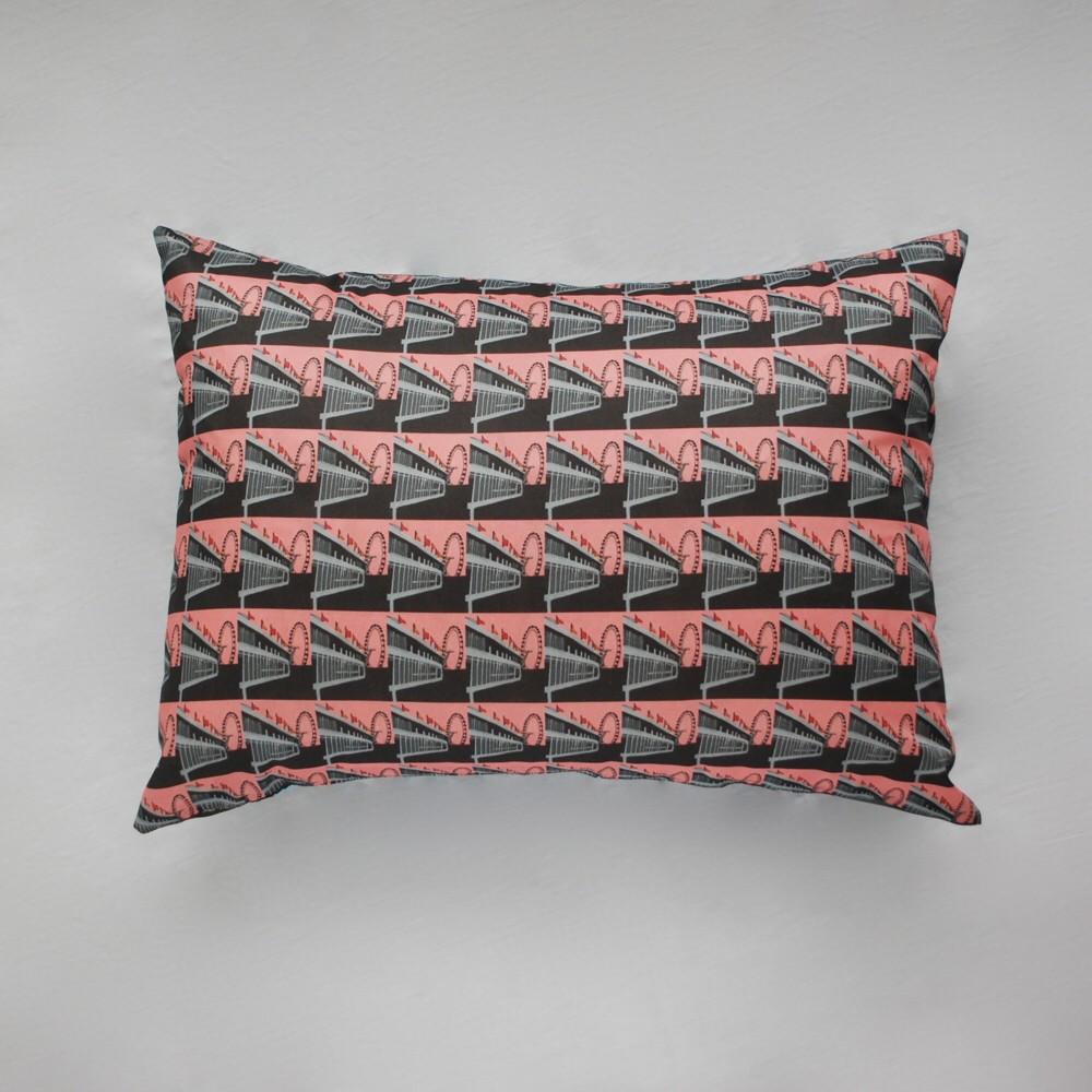 katemarsdenart's tweet photo. You can also still get your hands on my products @royalacademy - http://t.co/yIGBKYCygL #handmadehour http://t.co/htcPQzmLg6