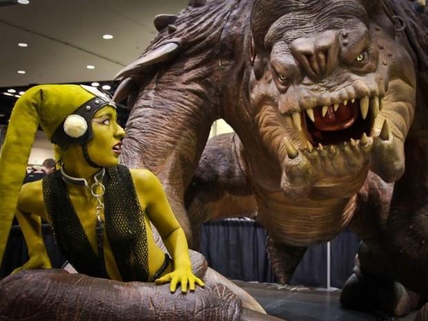 RT @technabob: Help Give a #Rancor Its Cave: You might remember back in August of 2012… dlvr.it/7f04WZ
