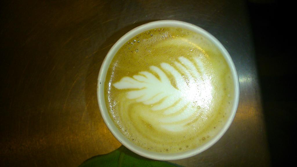 CafeBeanMachine's tweet image. Working on our Xmas tree lattes to help get the people of Exeter into the festive spirit!