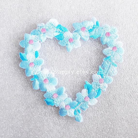 MyCraftSupply's tweet photo. Flower Heart Embroidered iron on patch https://t.co/0BplZZVhPQ #Etsy #BMRTG #DIY #Heart #costume #RT https://t.co/NQewAECEwK