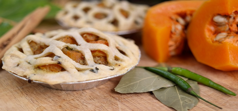 Greedy_Vegan's tweet photo. @FatGayVegan "New vegan pie stall opens this Sunday! You do not want to miss this: http://t.co/eXC38zilp2 http://t.co/G8pSIbRfVv" Amazing!