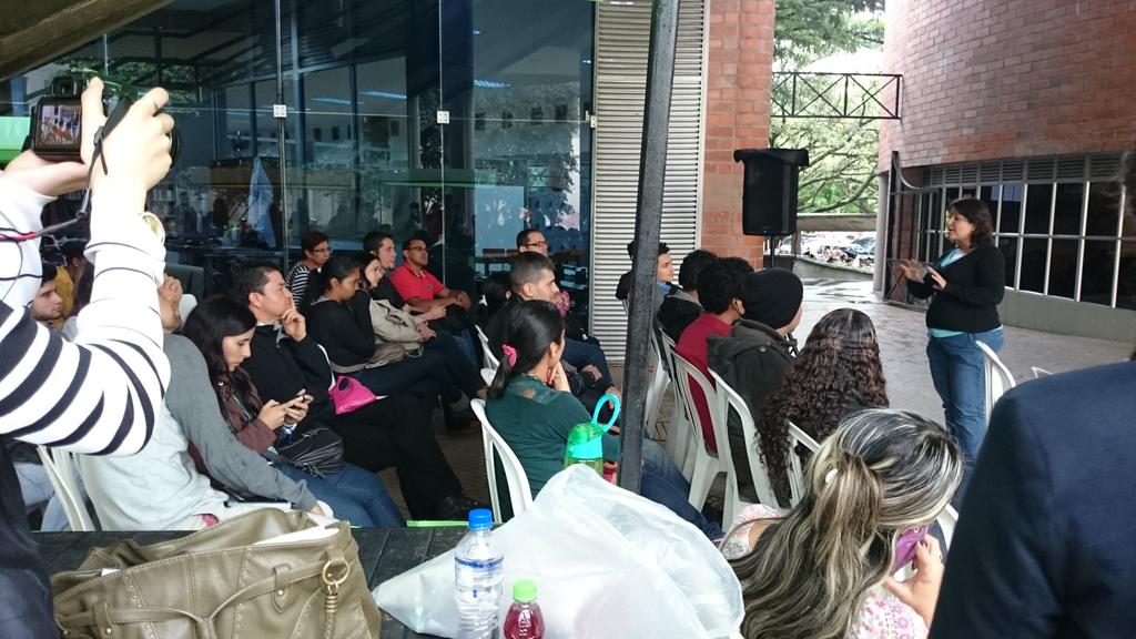 Red_Conectados's tweet image. PITCH #Emprendedores asumen el reto de vender su #empresa en un minuto. @Parque_E @infocreame @Ruta_n