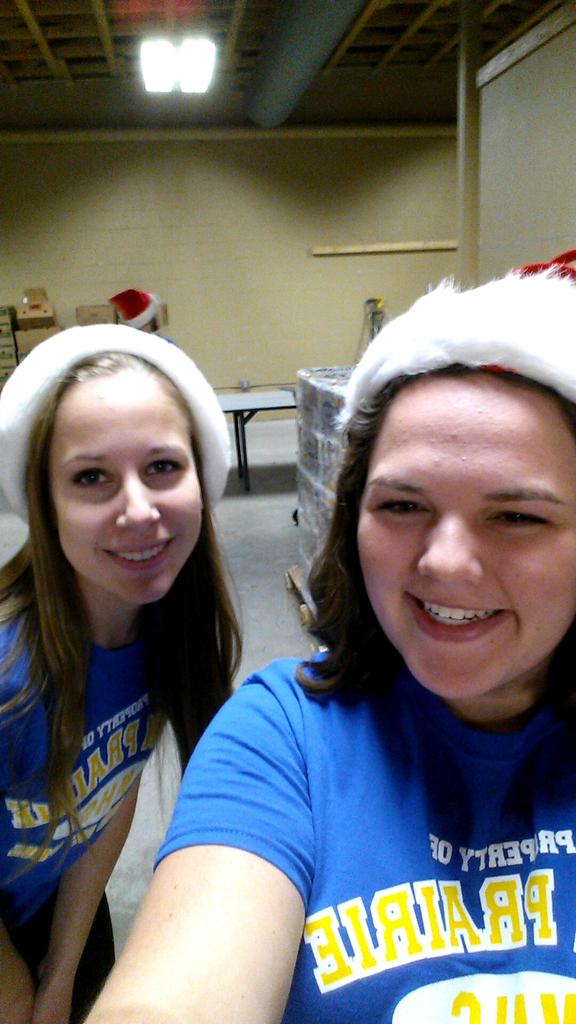 Liz_whalen's tweet photo. Lip dub time! @SP_NHS2015 @Hannah_Wisden http://t.co/6SfpBieN3T