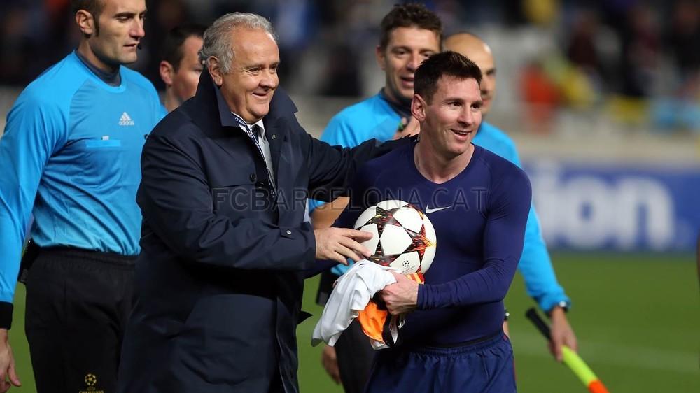 FOTOS - No te pierdas la otra cara del partido del récord de Champions de Leo #Messi ow.ly/EWpDg