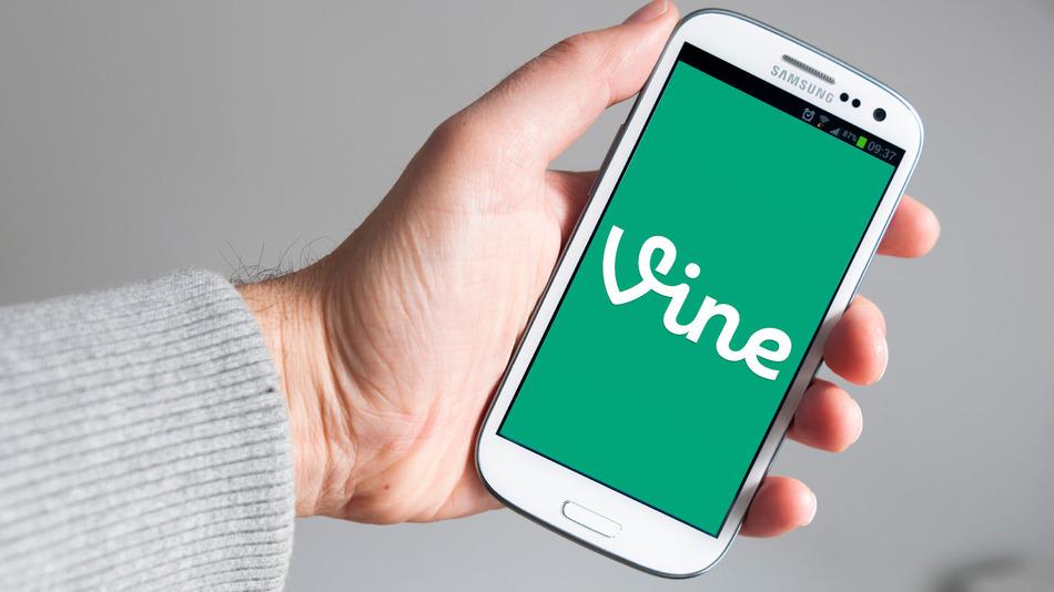 One In Every Four U.S. Teenagers Use Vine bit.ly/1rm9h6s