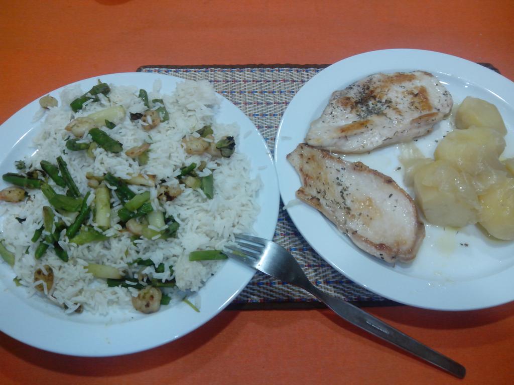 Ectomorfosis's tweet photo. Última comida del día: Post-entreno!! 1114kcal Qué fácil es comer rico y saludable! #BulkingOn #IIFYM http://t.co/LoFoVIZC01