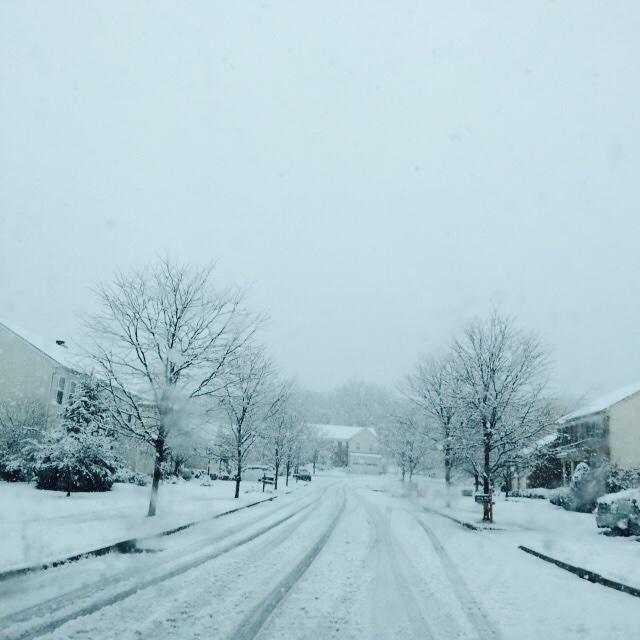 AskAConcierge's tweet photo. Winter wonderland! #thanksgiving #holidaytravel #family #thisaintcali #snowvember http://t.co/nRJSTAUG3Y