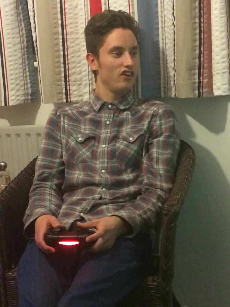 NorbWatch's tweet photo. Norb seems to be concentrating more than usual. It makes no difference. #NorbWatch http://t.co/2hPbunfaT3