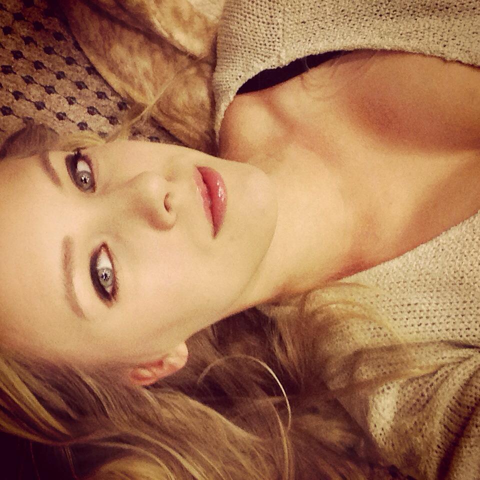 La hermanita de @vegetto_80 peteando..+19 La hermanita de @vegetto_80 peteando..+19