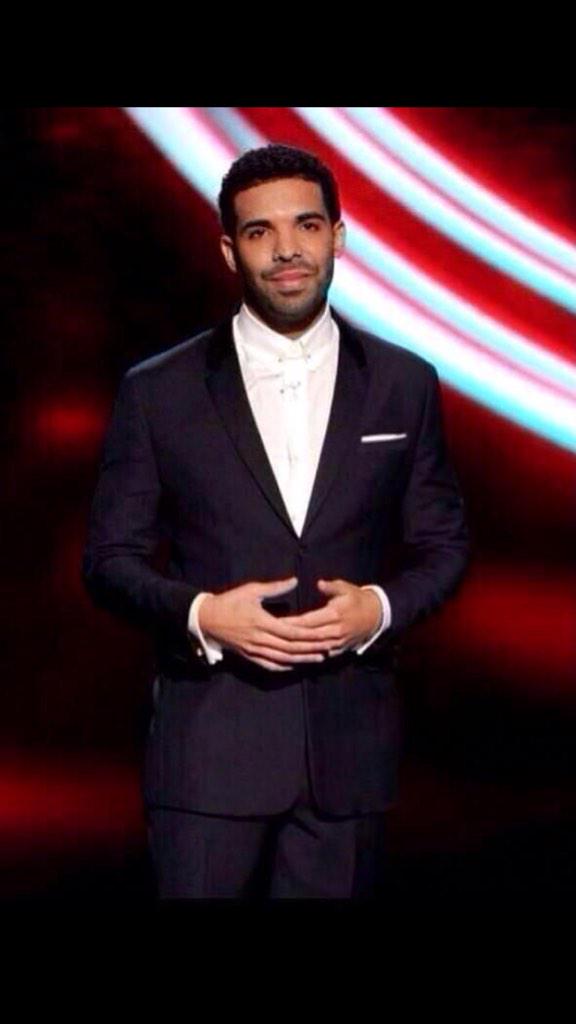 DE2FLYY's tweet image. “@Daaazja_Vu: @DE2FLYY #HowDatWork”let me know