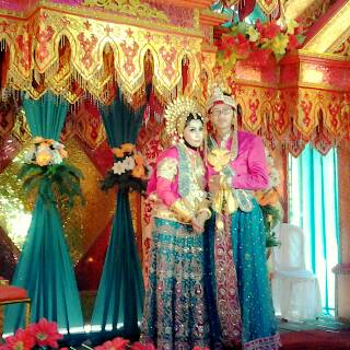 Alhamdulillah, Barakallah, selamat buat Bang @dezapradana dan Sepupu <a href="/nihawsake/">Rahmaniah Sake</a> Semoga menjadi Keluarga SAMAWA Aamiin