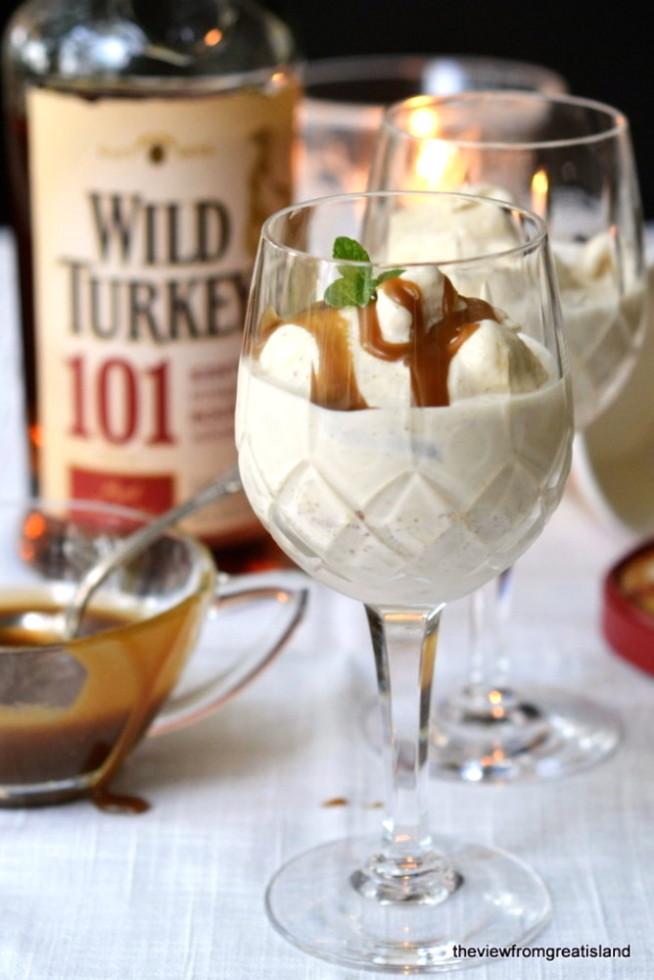 klink_annarbor's tweet photo. The proper way to eat turkey tomorrow: http://t.co/lYmPzxFFQ9 #wildturkey #Thanksgivingcocktail http://t.co/cqXMscXwTT