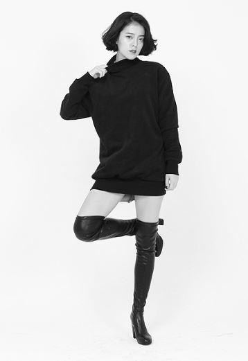 아모르윌트 기모 맨투맨 티셔츠 어떤 아이템과 함께 매칭해도 잘 어울리는
심플한 느낌의 기모 맨투맨 티셔츠! 오늘도 자신있는 데일리룩을 완성해보세요^^
bit.ly/1uj2KJ9