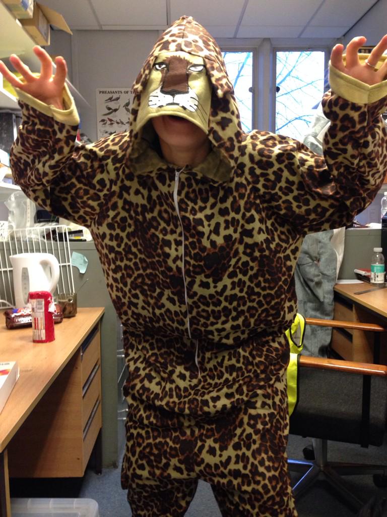 ElspethKenny's tweet image. Leopard is ready too! #AnimalAcademy #sheffieldAPS #ChristmasLecture