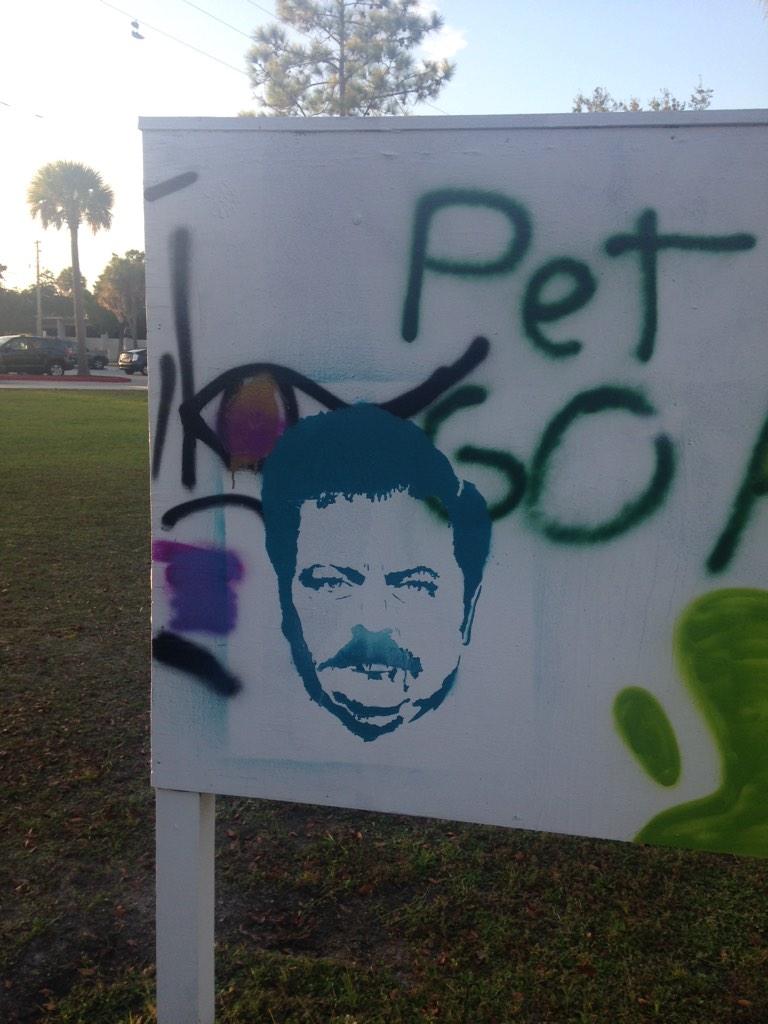 snapshotmosaics's tweet photo. @Nick_Offerman Your face is on my campus! #RonSwansonRules #EckerdCollege http://t.co/yKZ4fUfWYT