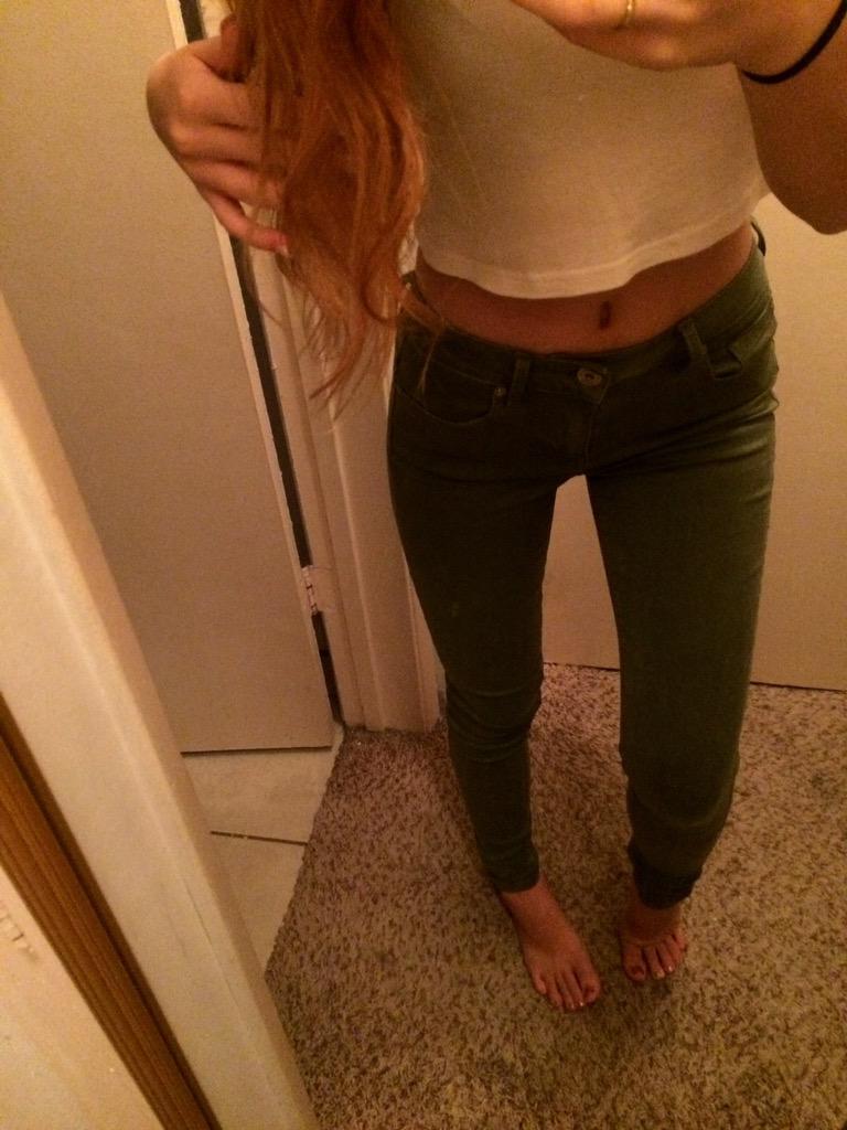 terra_henry's tweet photo. help, are these pants weird #awklighting http://t.co/Utc8B4ppa8