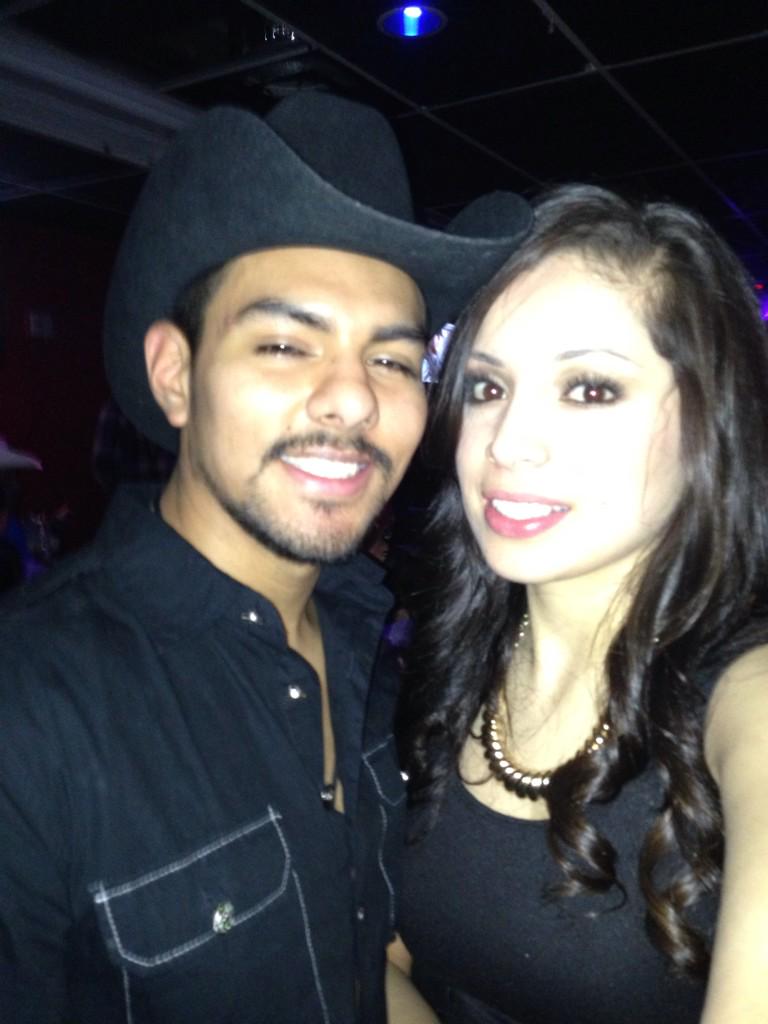 nanmag26's tweet photo. @Rudy_m26 I love you amor :D http://t.co/RYH7J405MH