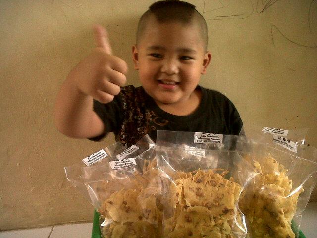 SJA peyek kacang n rebon..higienis,dijamin ketagihan