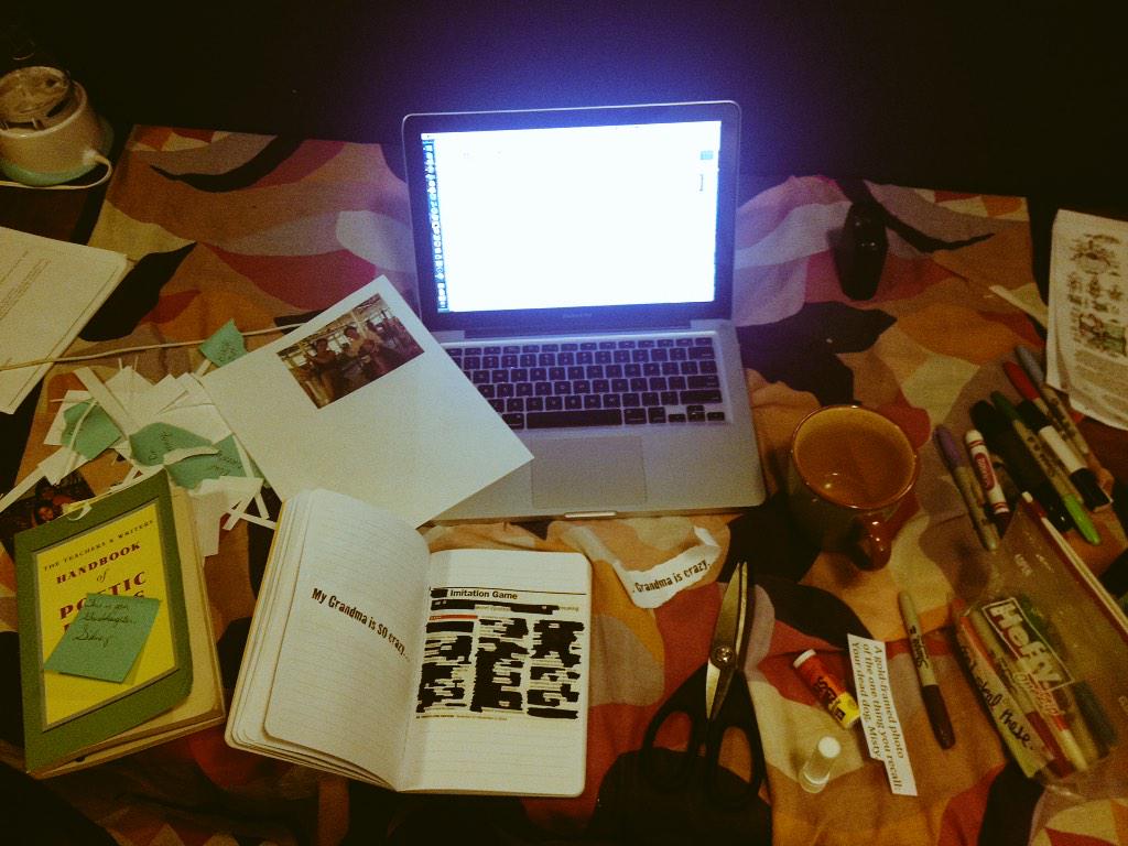 sidney_kohls's tweet photo. Grad school paper or basic craft night? Life is neat #gradschoolproblems #teacherscollege http://t.co/8HrJPQe5vw