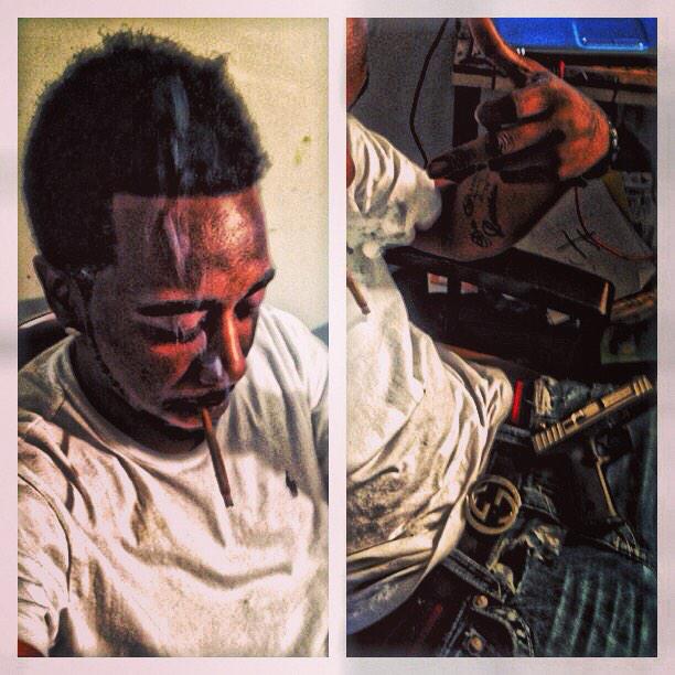 warr3ady's tweet photo. Follow my dude .. @GRIP4REAL he the sickest in the booth!! #GANG #MOBLIFE http://t.co/35jRzhSw4l