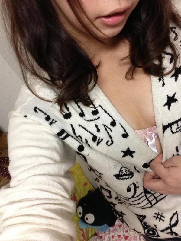 necodevarud's tweet image. 【素人の自撮り・写メ】グッときたらRT