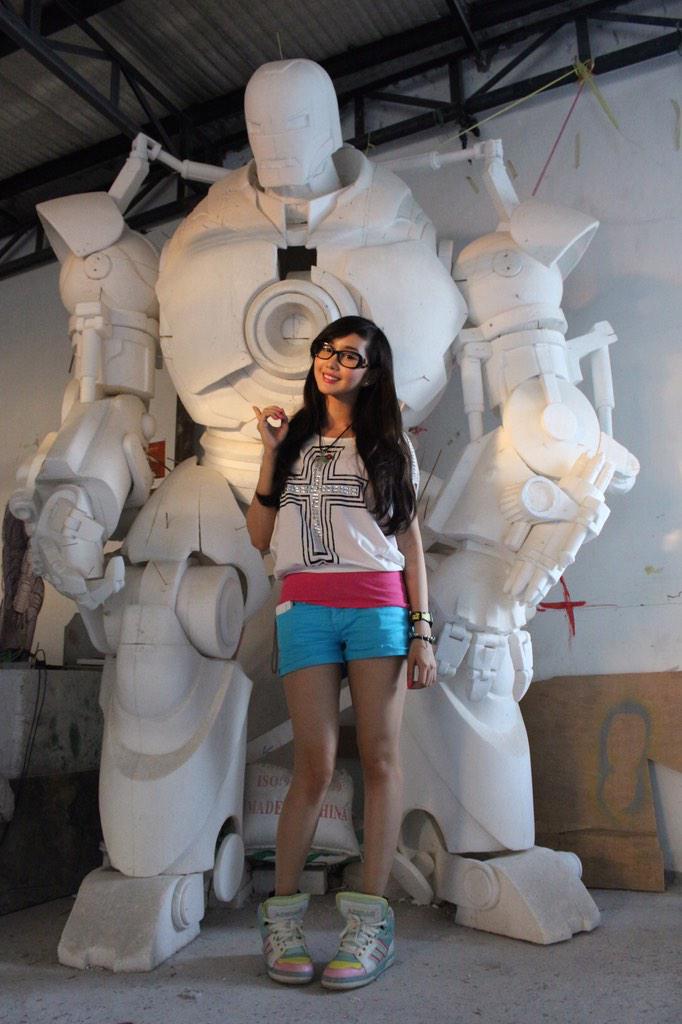 Embedded image permalink