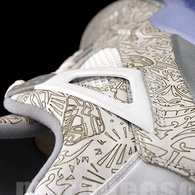 SneakerShouts's tweet photo. Close up shot of the Air Jordan IV "Lasers" http://t.co/zaXZzvbUQQ
