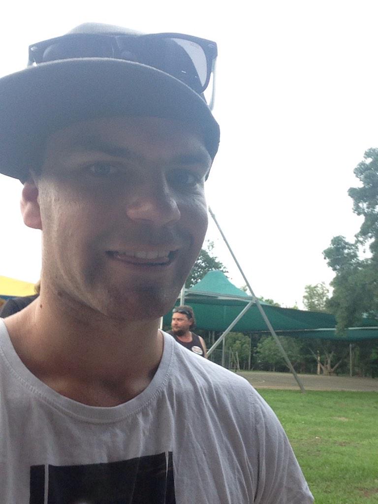 peter_ilic's tweet image. Just chill banging at the #howardsprings school concert