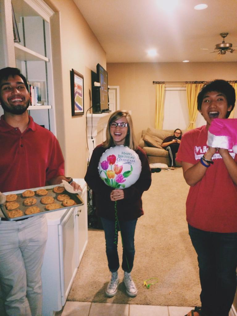 leashaaa09's tweet photo. When ur grandchildren surprise ya with cookies hot and ready, you ain't mad. Thanks kids y'all are keepers #Gma21 http://t.co/w4SjmRC5FY