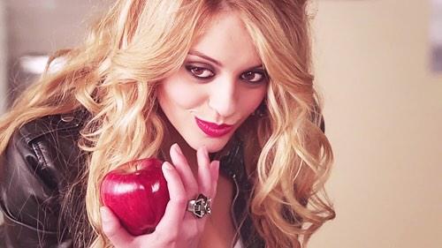 ericatwrp's tweet photo. #wcw the biggest babe here, obviously http://t.co/gYRguLTbtM