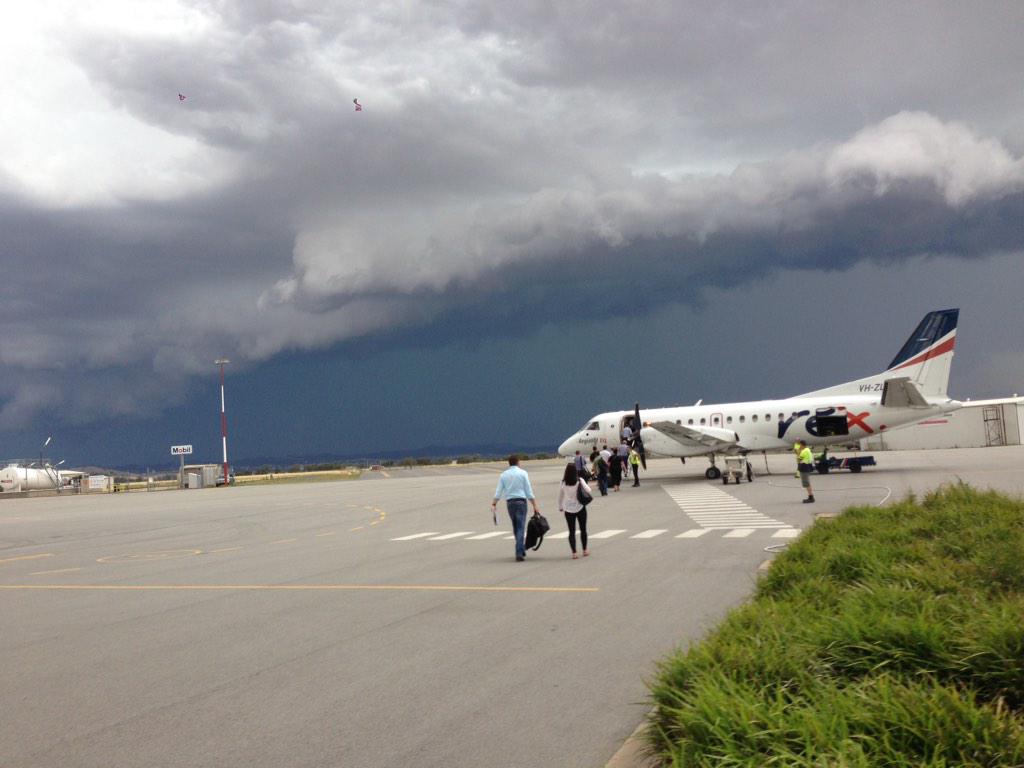 Dunc and Carl on the way to Melbourne "There's a bit of weather about"