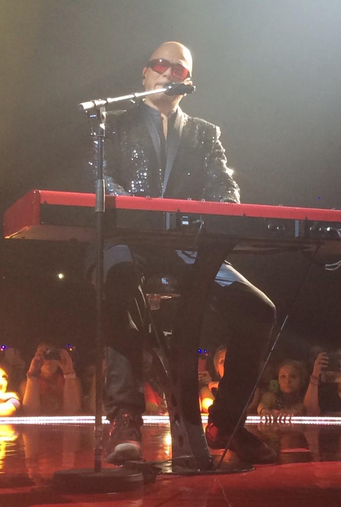 AudreyMunier's tweet photo. @ObispoPascal Clermont au top !! Merci !! Ma fille Léna a été impressionné que tu lui parles!! 😉 http://t.co/pkNyWkljUC