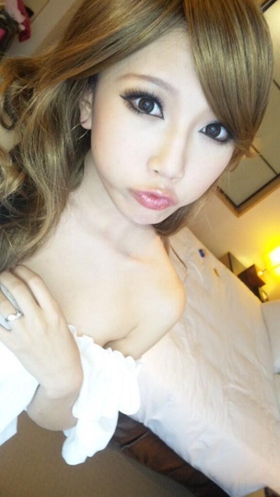 necodevarud's tweet image. 【素人の自撮り・写メ】グッときたらRT