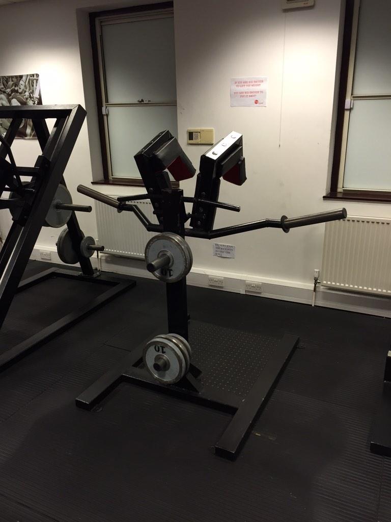 LogItOrLoseIt's tweet photo. Anyone seen one of these for training legs before? http://t.co/Wnixz0rS1P