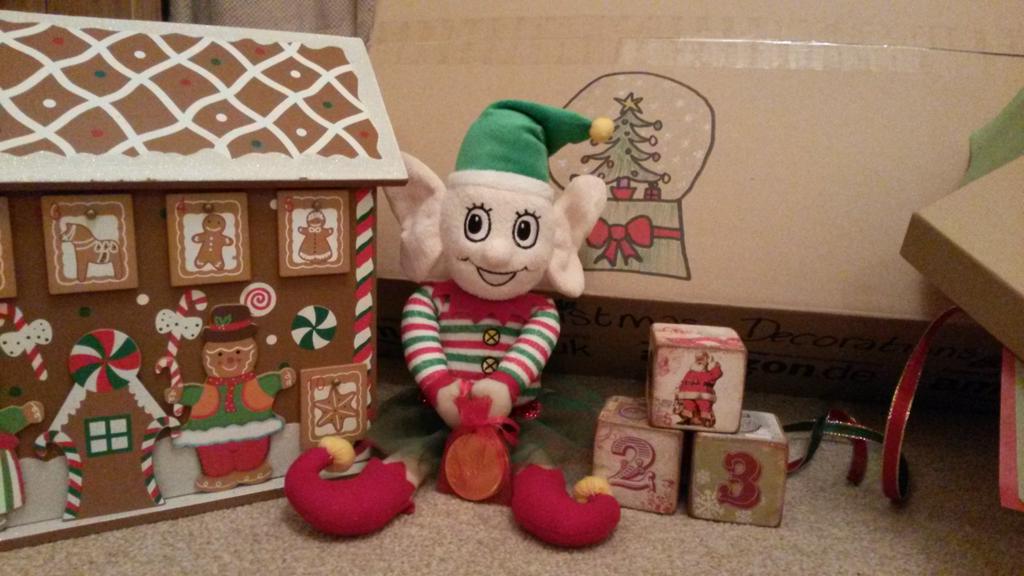 JinglesElves's tweet image. Day 1,2,3 &amp;amp; 4 Its not too late to join in the fun! Invite your elf to stay visit JinglesElves.co.uk