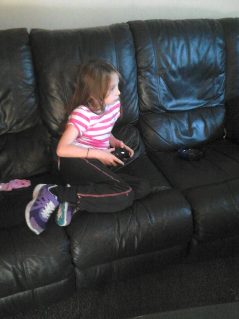 sinead217's tweet photo. Thia is her glued to #minecraft @AmyLee_thirty3 http://t.co/tuqubxrpFB