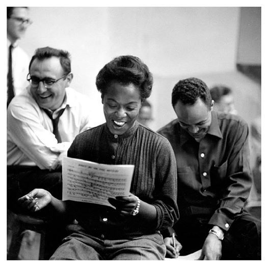 Ms_Golightly's tweet photo. #SarahVaughan with #BobbyShad and #QuincyJones. Photo: #HermanLeonard. http://t.co/3STVvCdQer