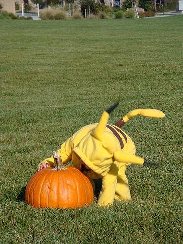 A Pikachu has been spotted in Storybrooke. Can you catch him? Can you catch me? #PokemonSpottingInStorybrooke