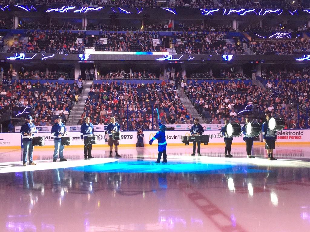 attack2015's tweet photo. Rockin it on the ice before the puck drop! http://t.co/3J8maaRMWt