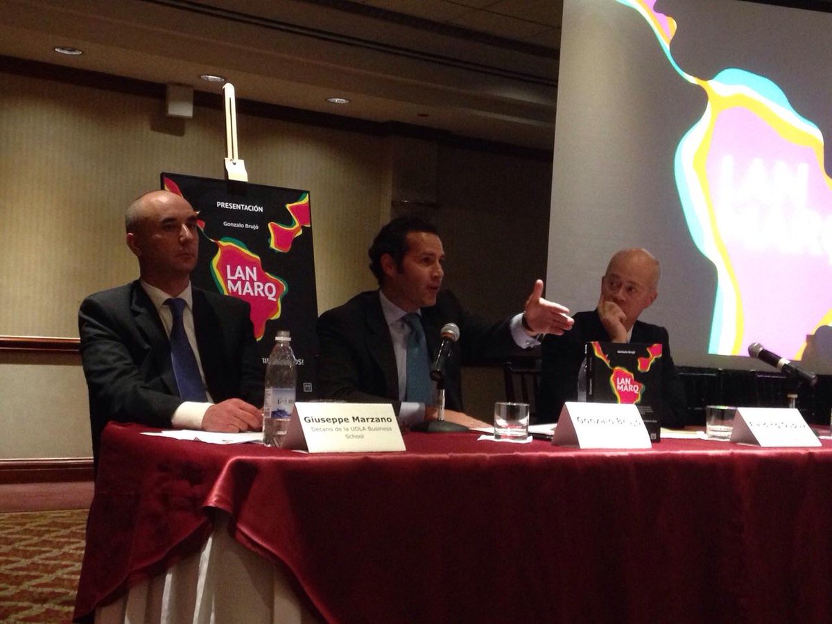 ComunicandesEC's tweet photo. @GonzaloBrujo "Europa está en una debacle. Es una economía antigua que debe reinventarse." #LANMARQ http://t.co/YjmjozojMN