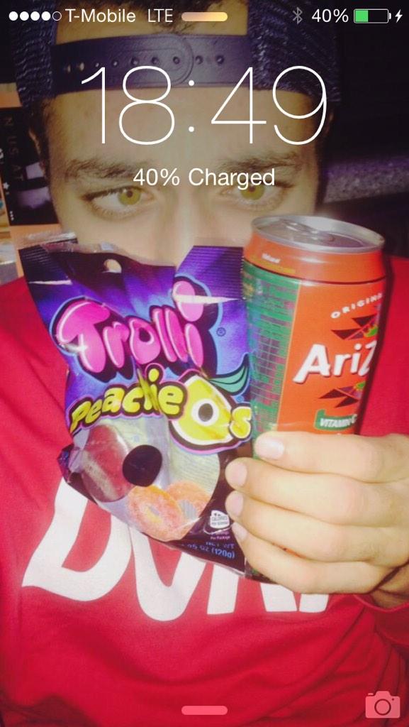 kelliexchrstina's tweet photo. Day 26. lockscreen/wallpaper of KAM #MonthOfKAM http://t.co/rCIwoIbDCv