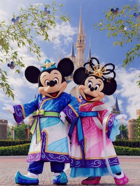 ディズニーノート على تويتر 東京ディズニーランド 15年スケジュール ディズニー七夕デイズ 15年6月24日 7月7日 彦星と織姫に扮したミッキーマウスとミニーマウスが パレードルートをグリーティングしていきます T Co 2nhb3hsrx0