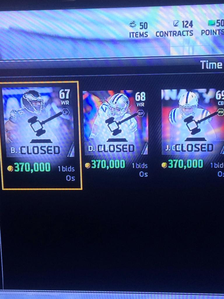 BudIsMyAntiDrug's tweet photo. HUGE S/O @MUTCoLLector hooking me up with 3 sales and middlemanning on all. This guys for real. http://t.co/ppo1MZcSVU