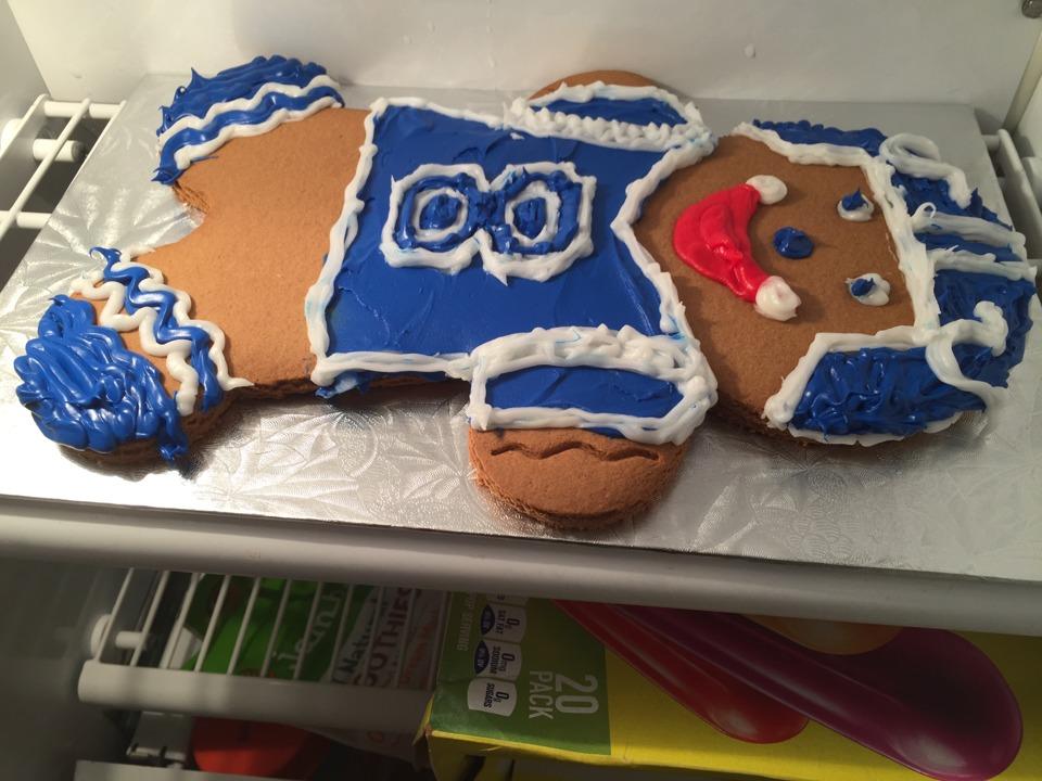 Hasselbeck's tweet photo. My talented kids are making gingerbread cookies. http://t.co/3ADcntp745 http://t.co/kDaJvcPj5A