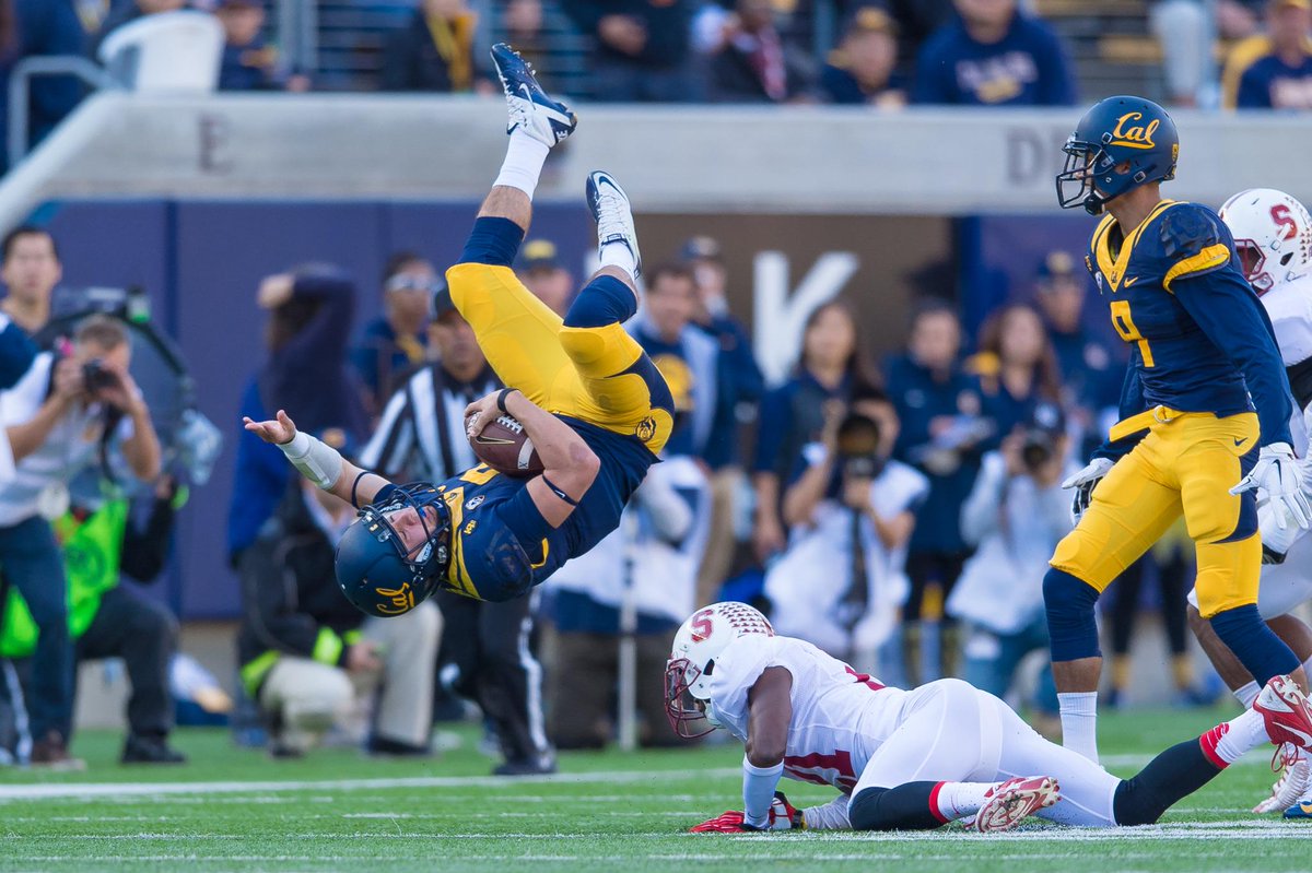 StanfordFball's tweet image. Cal Bears ✔
Stadium locker rooms ✔
#DemolitionWeek #GoStanford #BeatCal