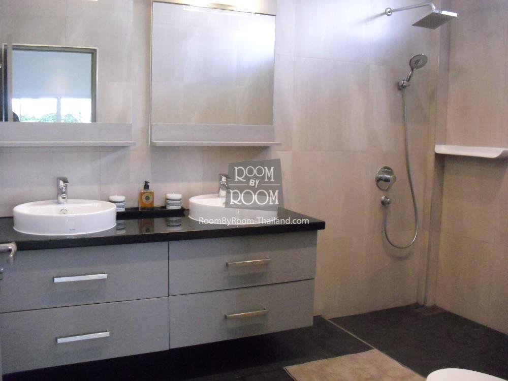 RoomByRooom's tweet photo. Avenue Gold 88 Pool villa for sale in Hua Hin. 3 bed, 3 bath, Price: 6.5M THB http://t.co/lqhZHNMRwo http://t.co/MusauCWNSA
