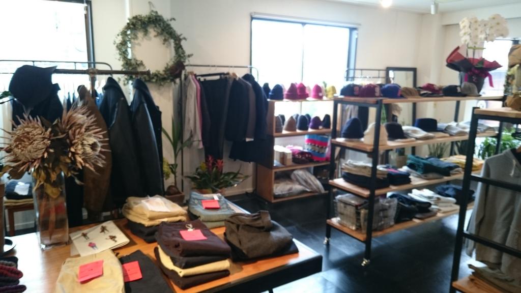 棚橋 弘至 鳥取市内を散歩していたら 偶然 いや偶然 服屋さんに到着 Http T Co Keagm9jfgb