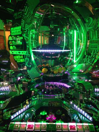 本日より2Fで新登場！「100＆メダル GINGAAAN!!（ギンガーン