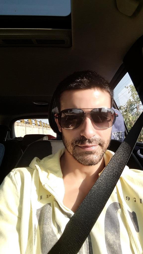 gautam_rode's tweet photo. ;) http://t.co/5KgKq6byxA