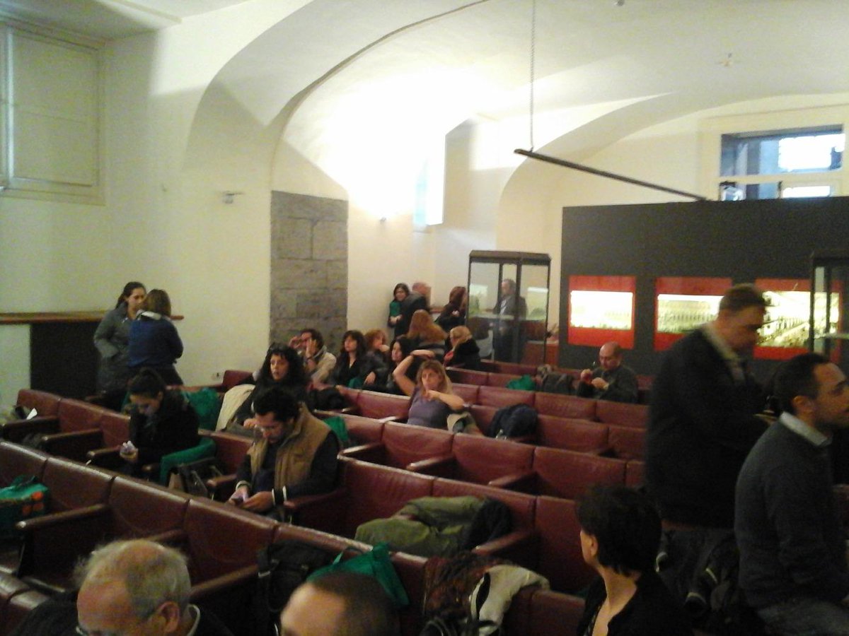 NapoliCS's tweet photo. Napoli, a Palazzo Reale il convegno "La comunicazione sociale ai tempi di facebook" #vocabolariosociale http://t.co/y3SjTnhrRF